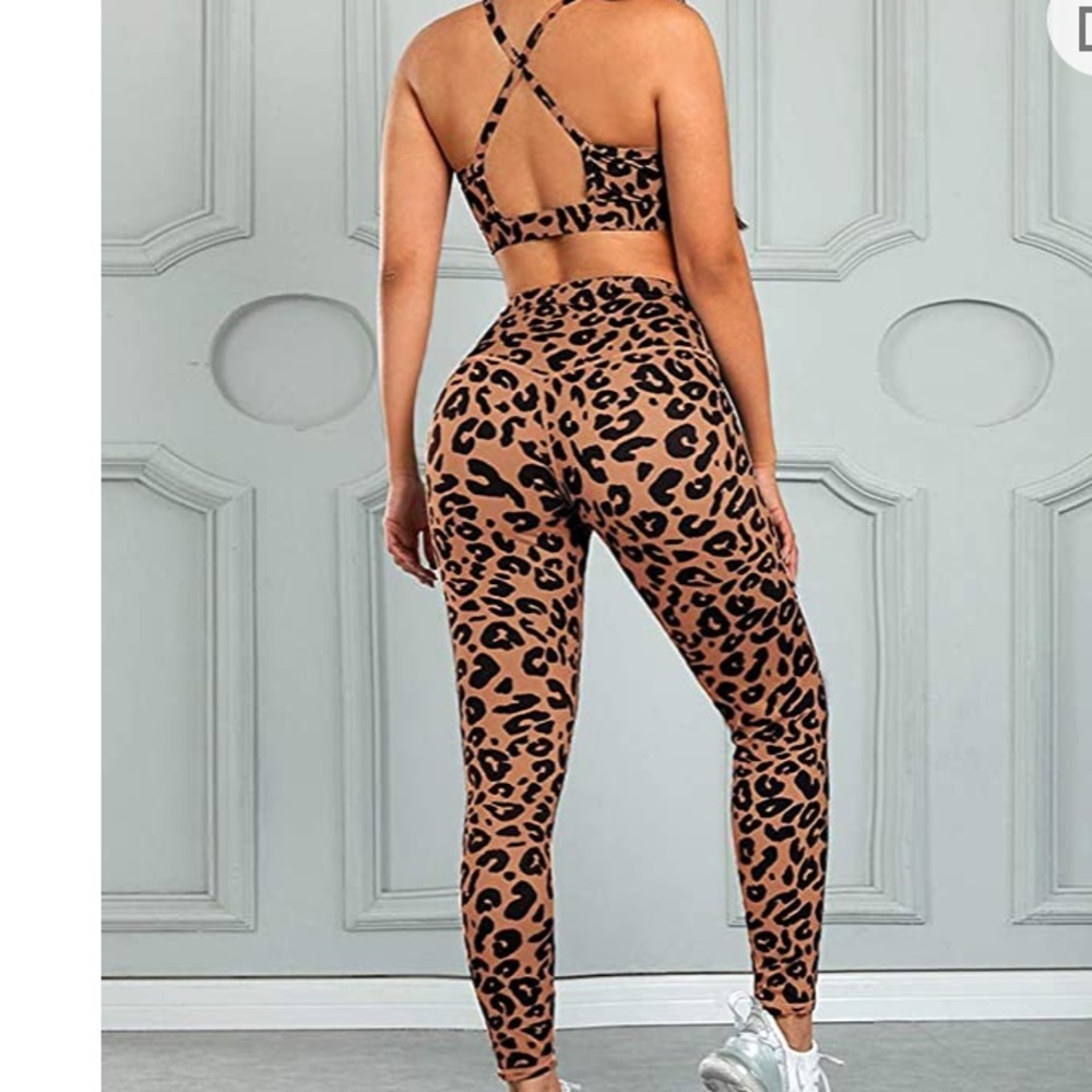 Leopard print bra top & leggings sz Medium
